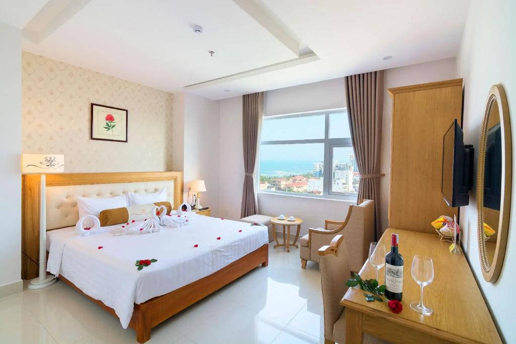 Royal Family Hotel Da Nang 3*