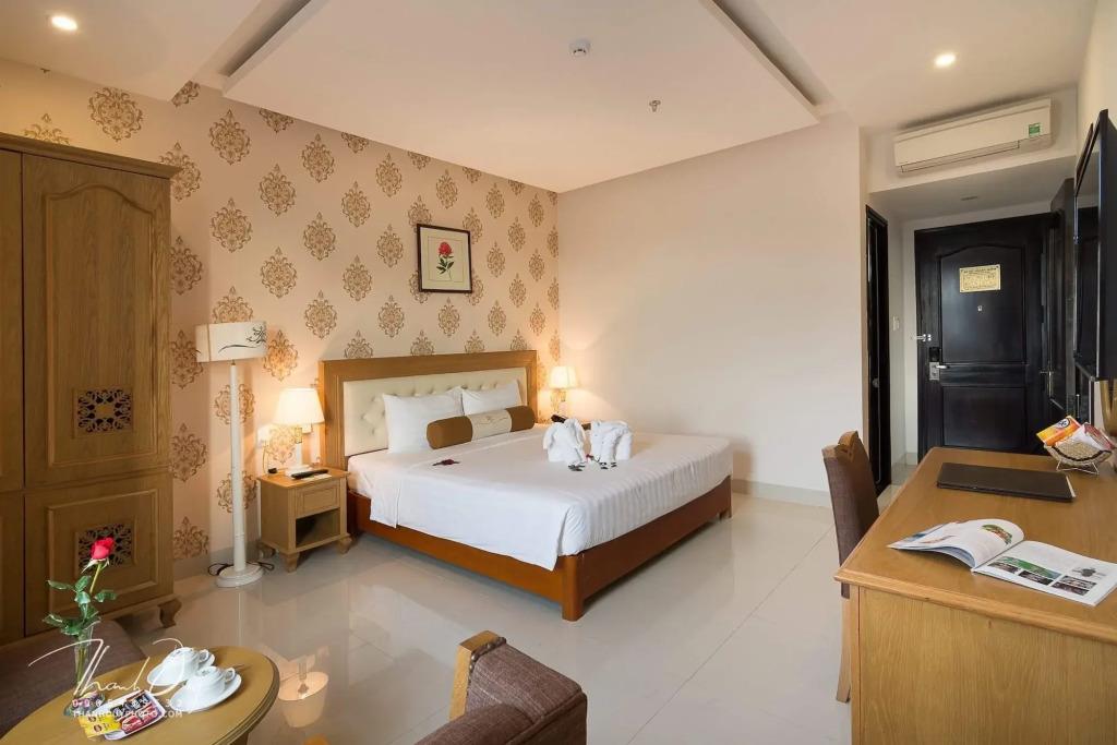 Royal Family Hotel Da Nang 3*