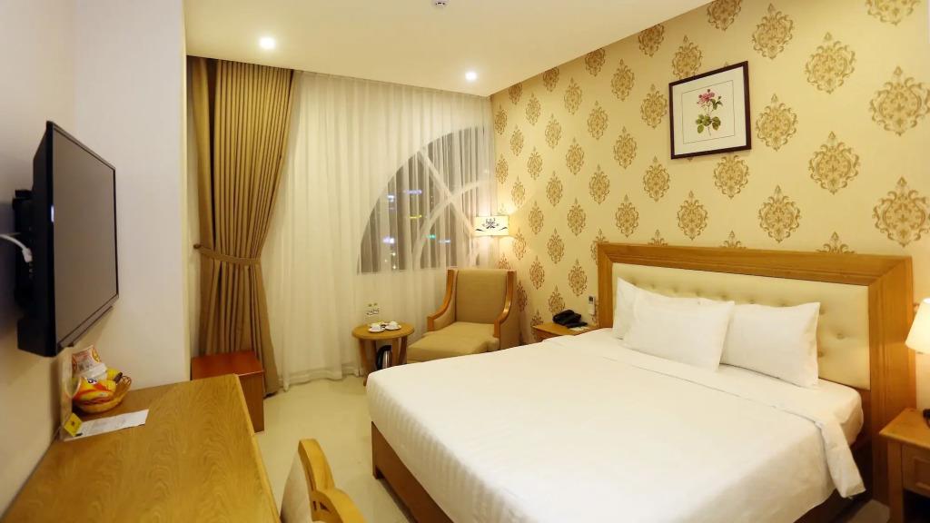 Royal Family Hotel Da Nang 3*