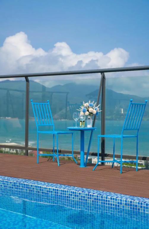 Royal Family Hotel Da Nang 3*