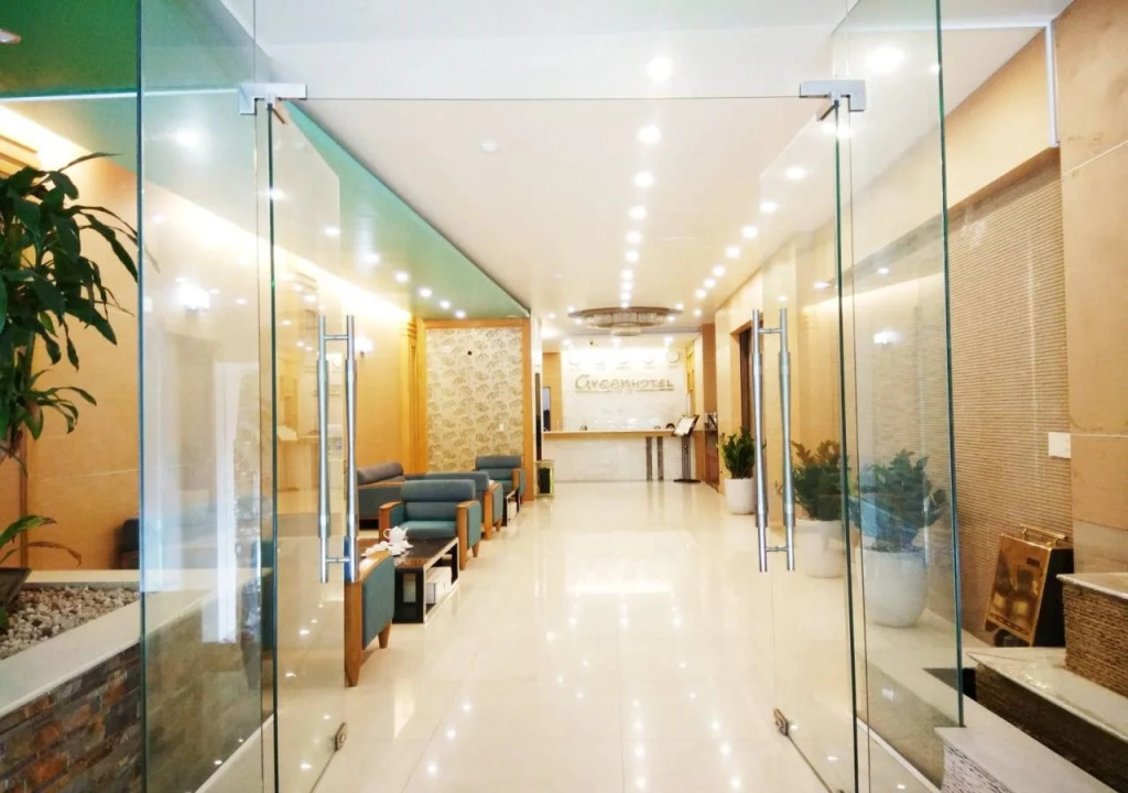 Green Hotel 2*
