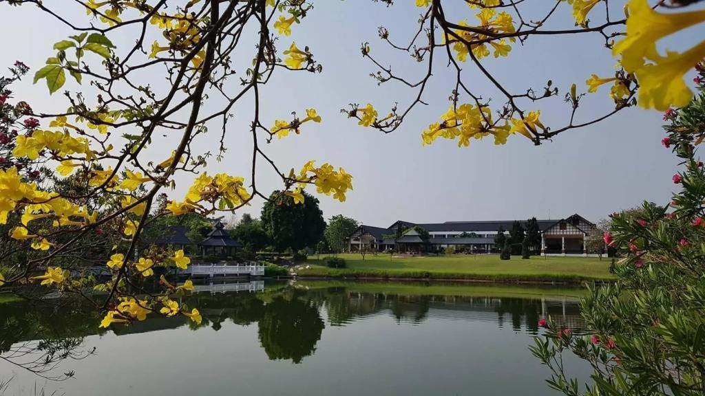 Korat Resort Hotel 3*