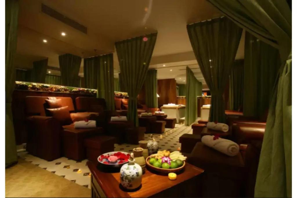 The Palmy Hotel and Spa 4*