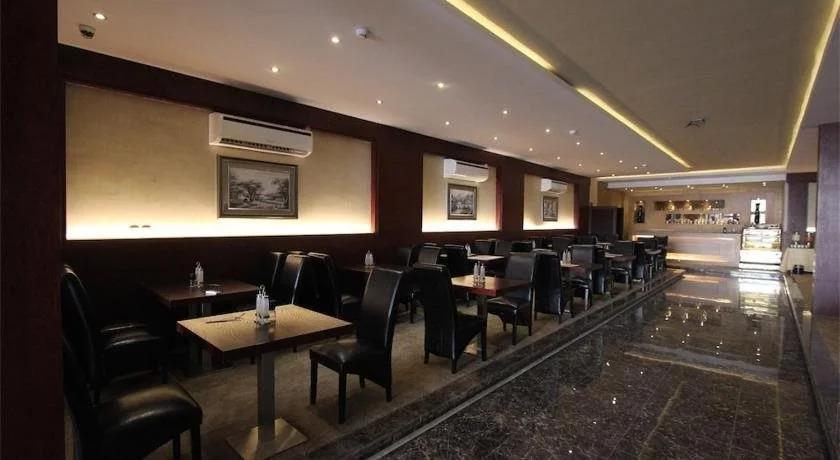 Taleen Granada Hotel Apartments 3*