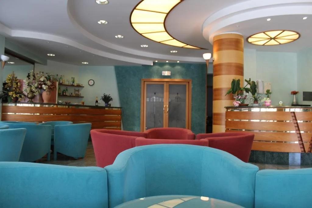 Hotel American 3*