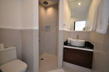 Calypso Beach & Dive Resort 3*