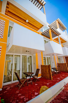 Calypso Beach & Dive Resort 3*