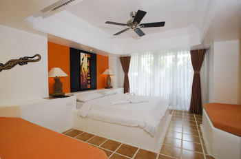 Calypso Beach & Dive Resort 3*