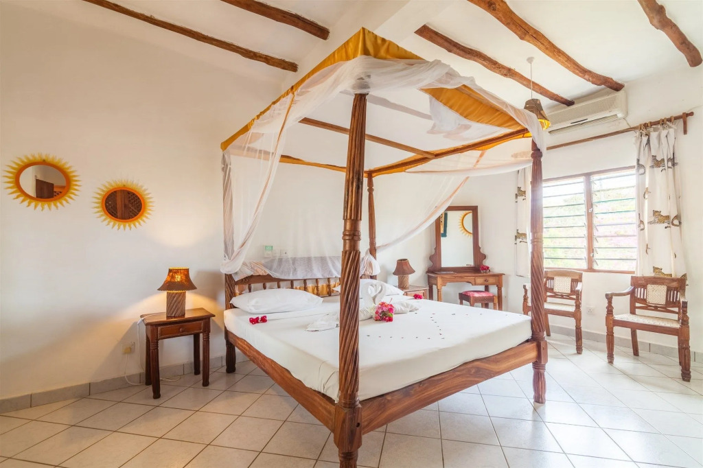Lily Palm Resort. 4*