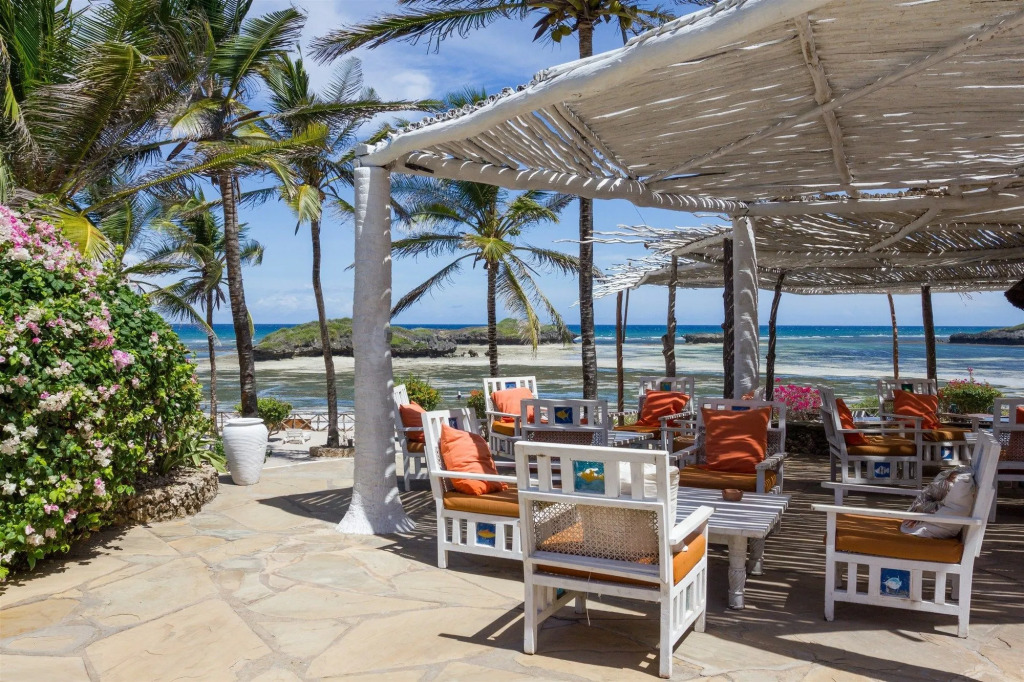 Lily Palm Resort. 4*