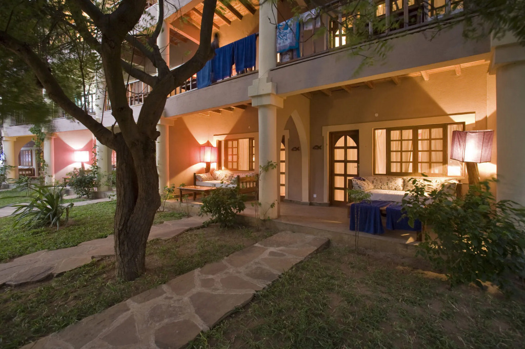 Lily Palm Resort. 4*