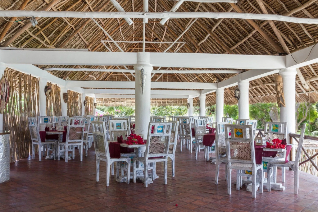 Lily Palm Resort. 4*