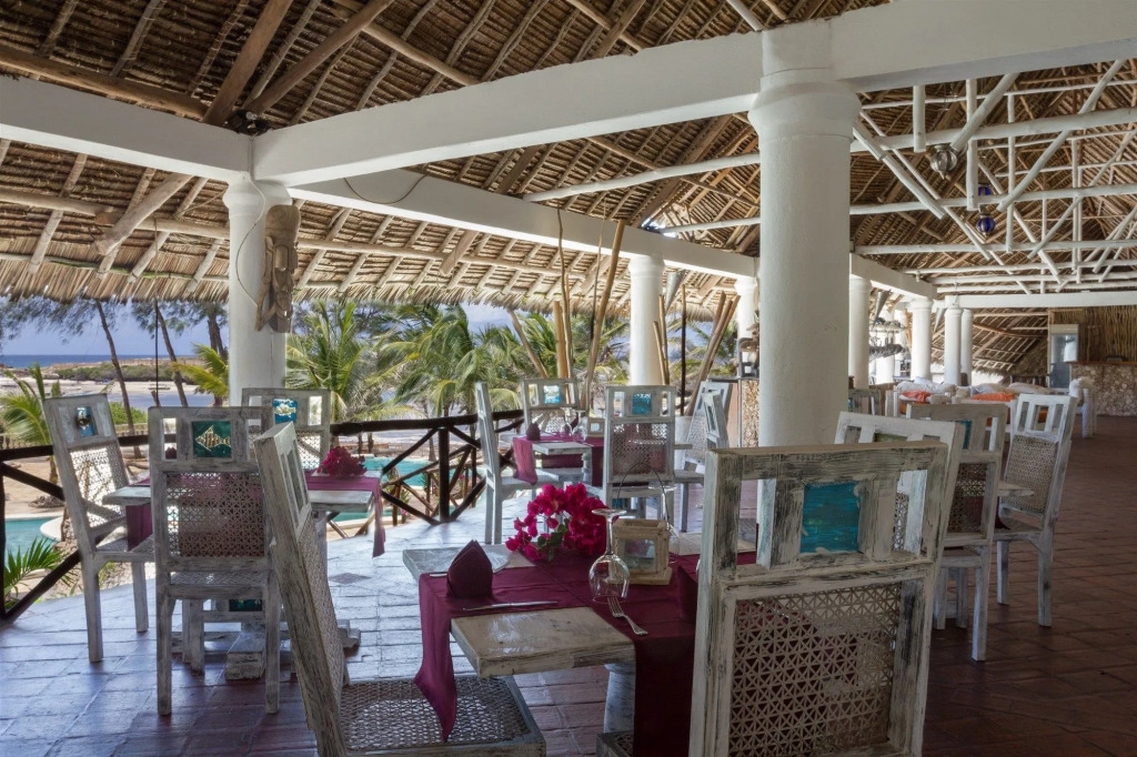 Lily Palm Resort. 4*