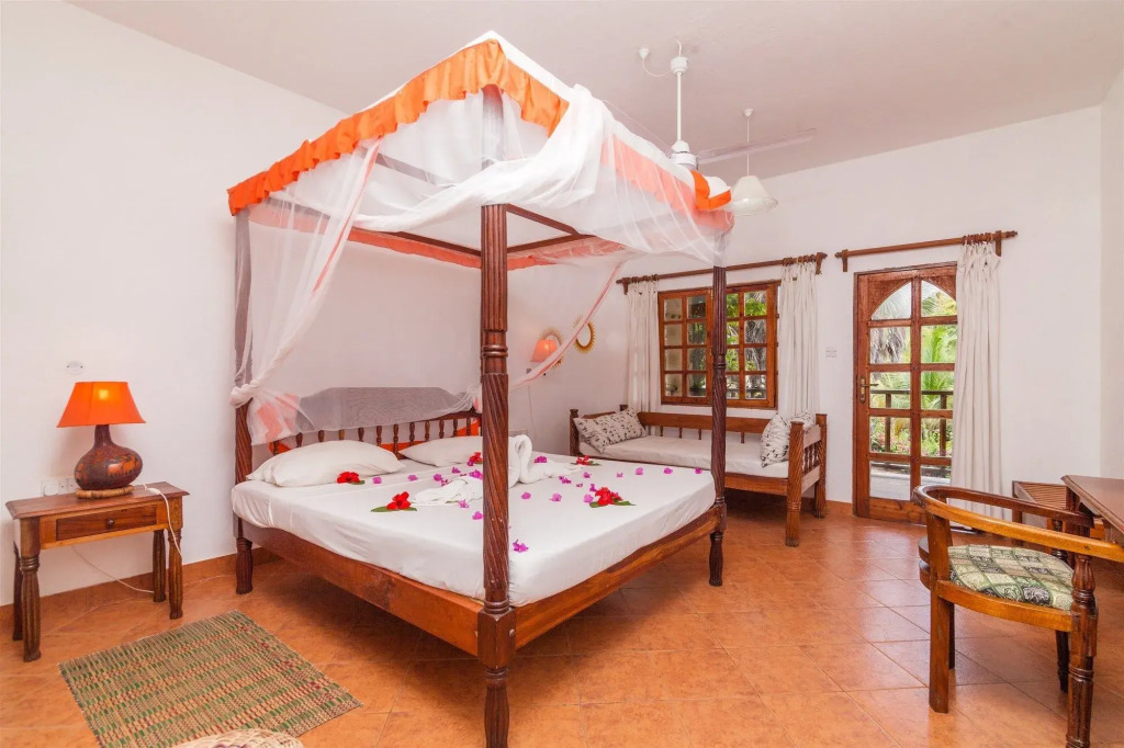 Lily Palm Resort. 4*