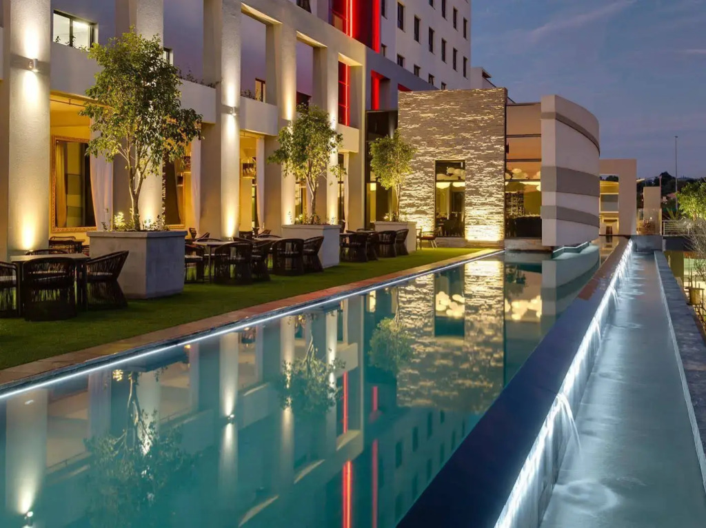 Protea Hotel Fire & Ice by Marriott Pretoria Menlyn 4*