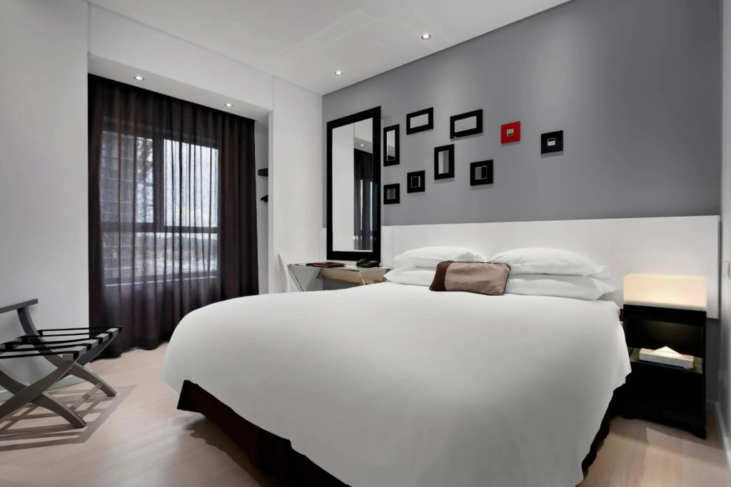 Protea Hotel Fire & Ice by Marriott Pretoria Menlyn 4*