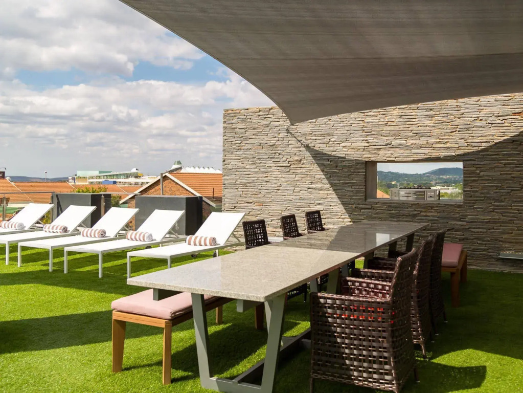 Protea Hotel Fire & Ice by Marriott Pretoria Menlyn 4*