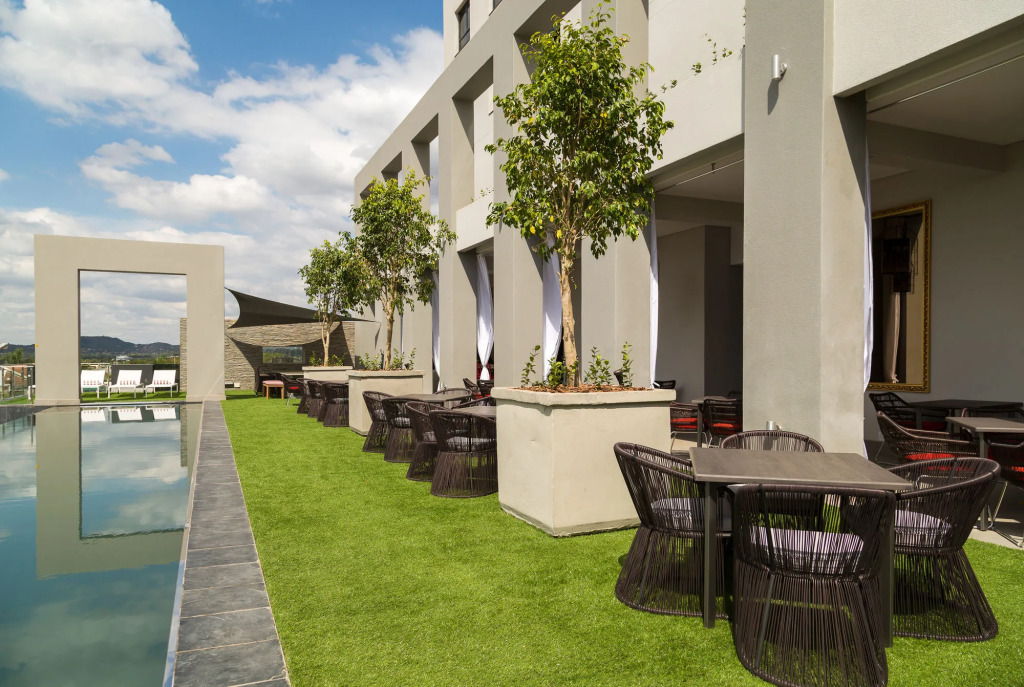 Protea Hotel Fire & Ice by Marriott Pretoria Menlyn 4*