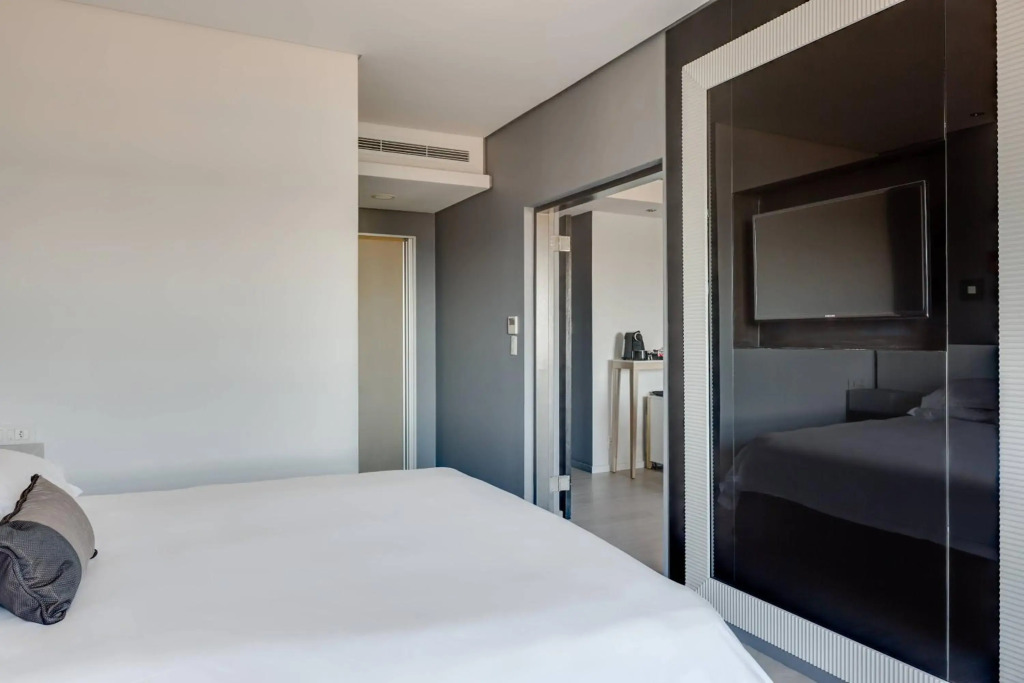Protea Hotel Fire & Ice by Marriott Pretoria Menlyn 4*