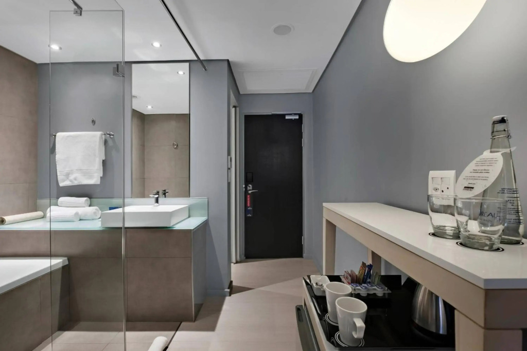 Protea Hotel Fire & Ice by Marriott Pretoria Menlyn 4*