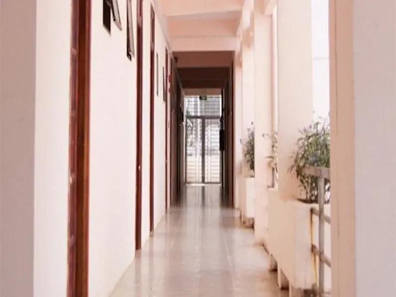 Ngan Hang Hotel 2*