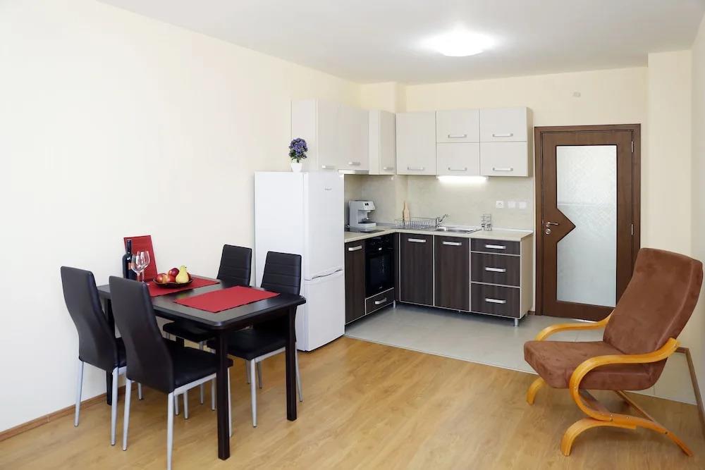 Sea Garden Apartment 0*