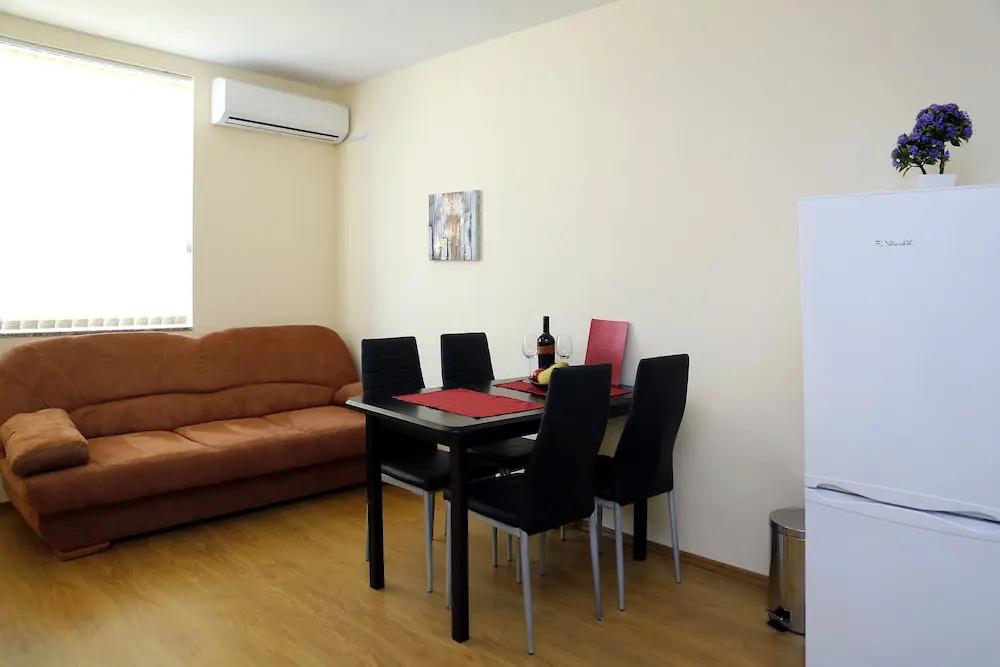 Sea Garden Apartment 0*