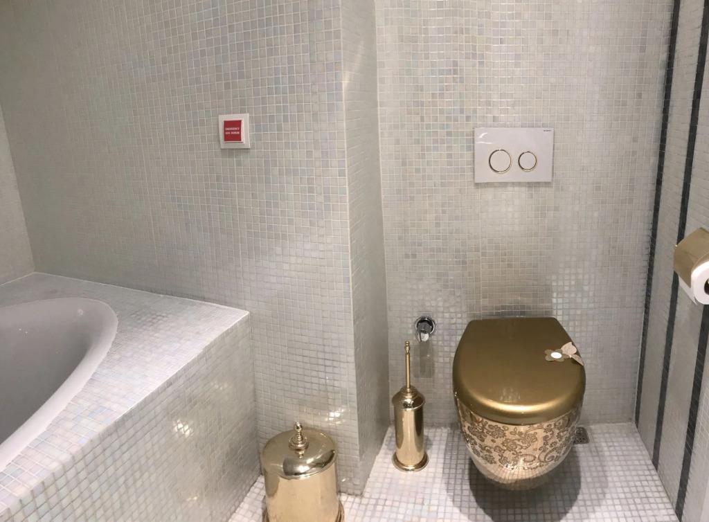 Golden Pars Hotel 0*