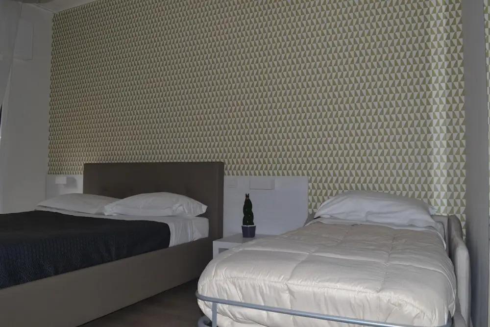 Domus Roma 0*