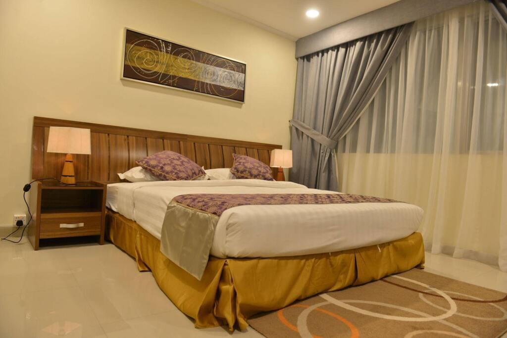 The First Tower Hotel Apartment 0*