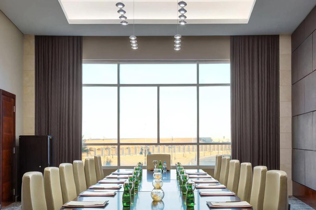 Millennium Hotel Hail 5*