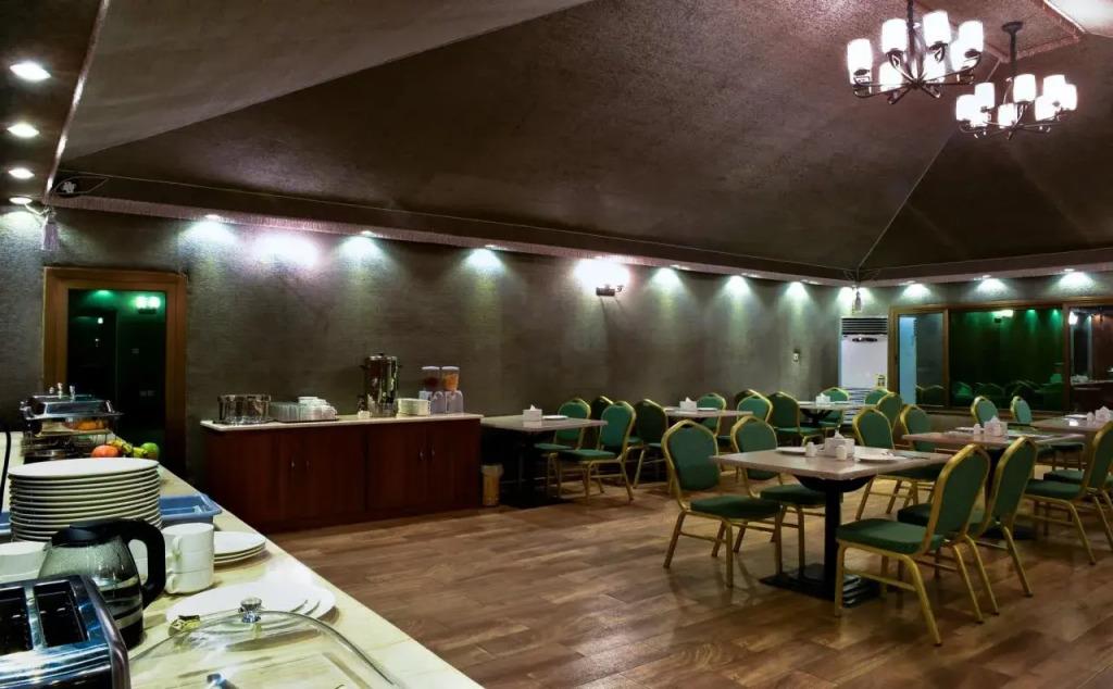 Palms Lily Hotel Suites 3*