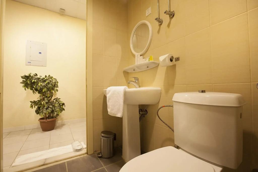 Palms Lily Hotel Suites 3*