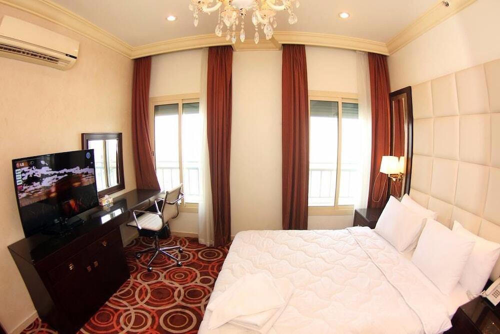 Al Andalus Tolen hotel 0*