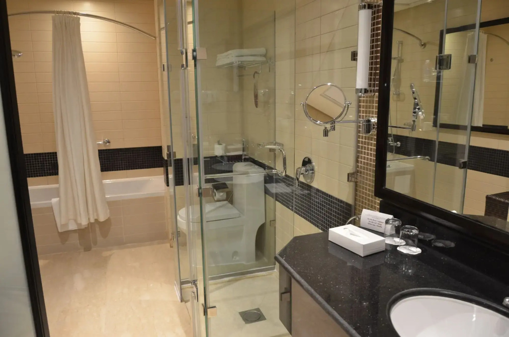 Crowne Plaza Al Khobar by IHG 5*