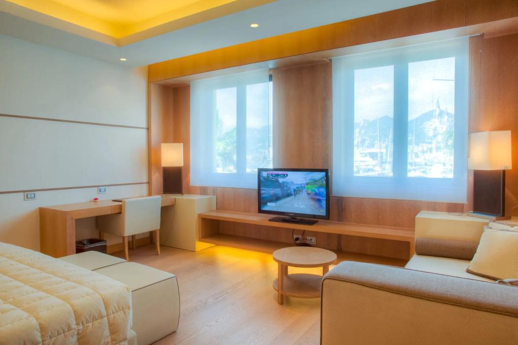 MarinaPlace Resort & Spa 4*