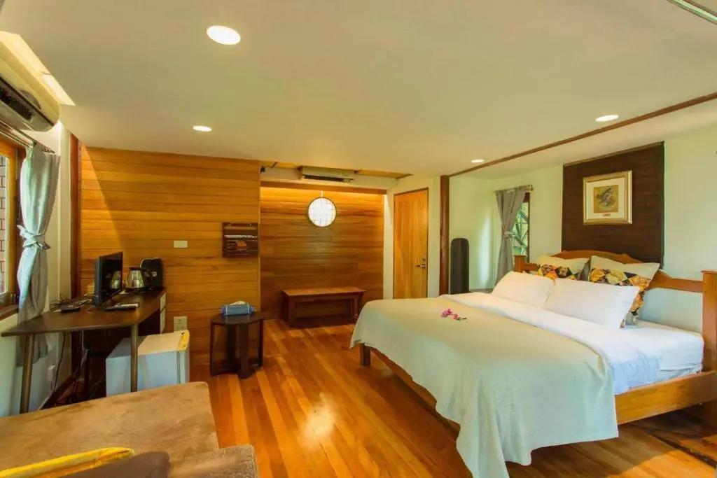 Kaengkrachan Boathouse Paradise Resort 3*
