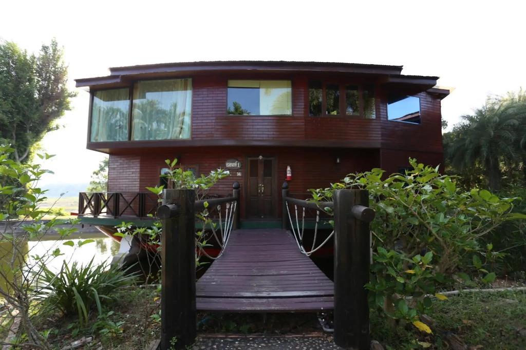 Kaengkrachan Boathouse Paradise Resort 3*