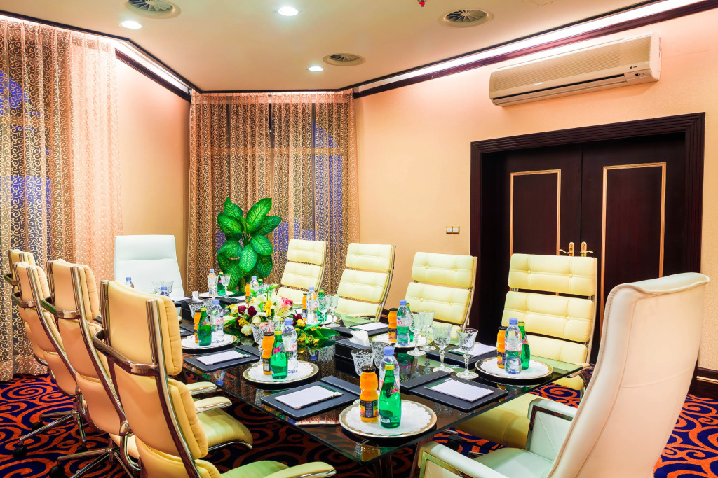Jeddah Grand Hotel (ex.Trident Jeddah) 1*