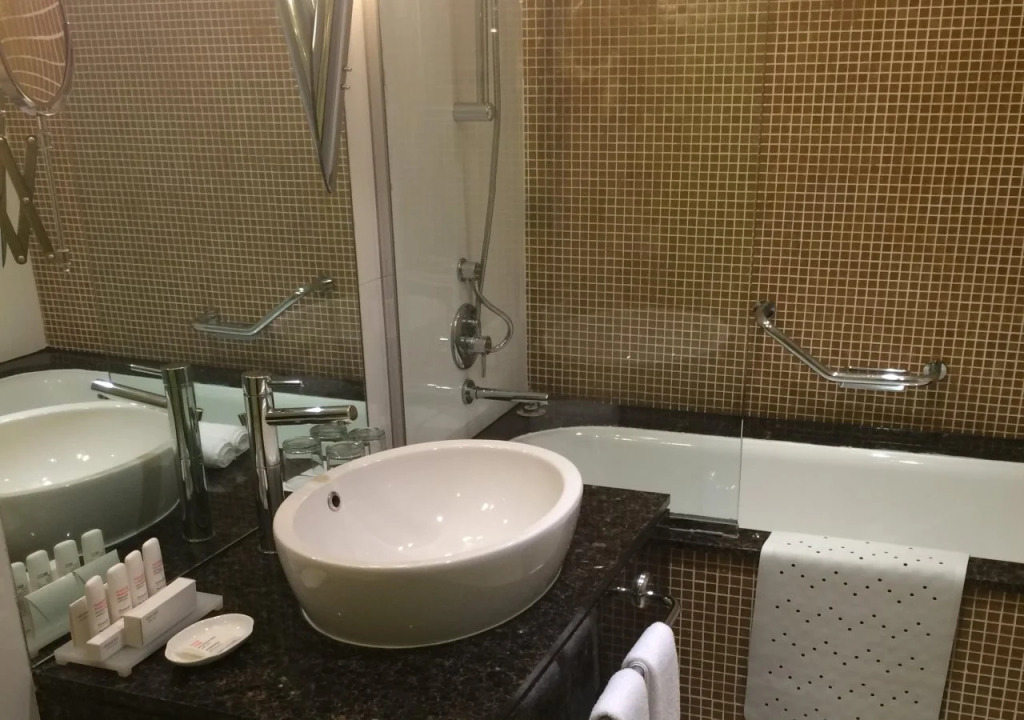Radisson Blu Hotel, Jeddah 5*