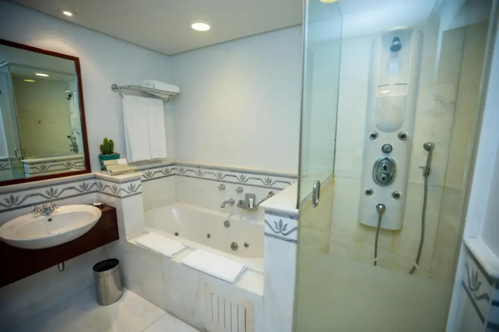Rosewood Jeddah 5*