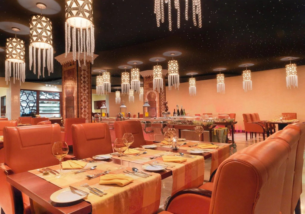 Crowne Plaza Jeddah by IHG 5*
