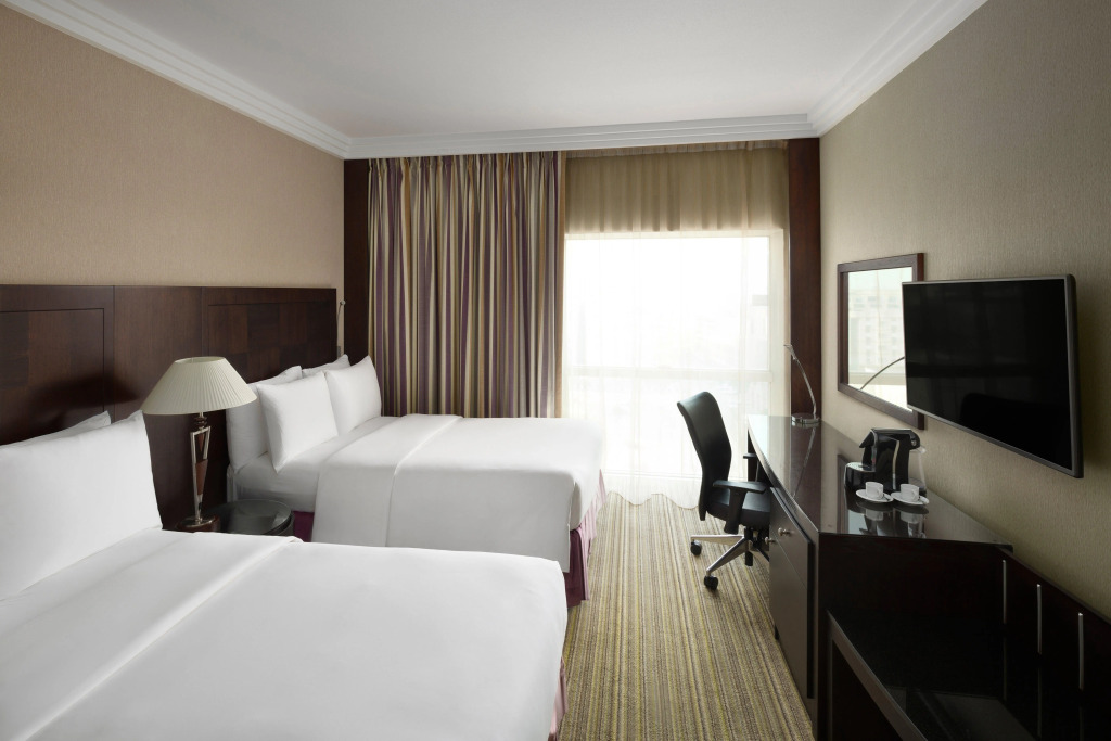 Crowne Plaza Jeddah by IHG 5*