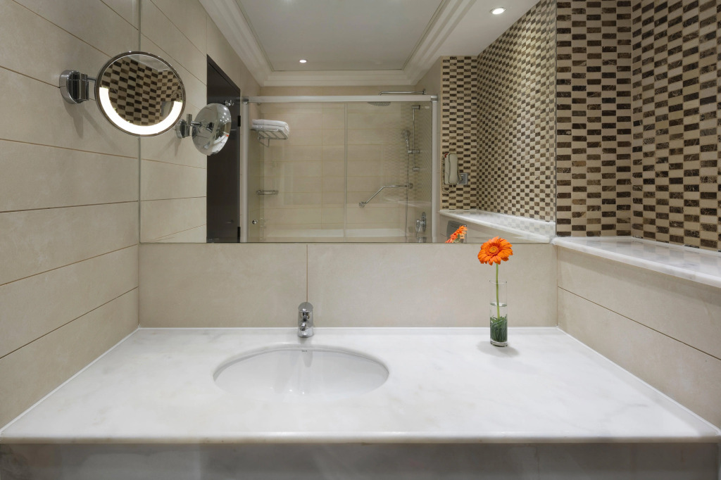 Crowne Plaza Jeddah by IHG 5*