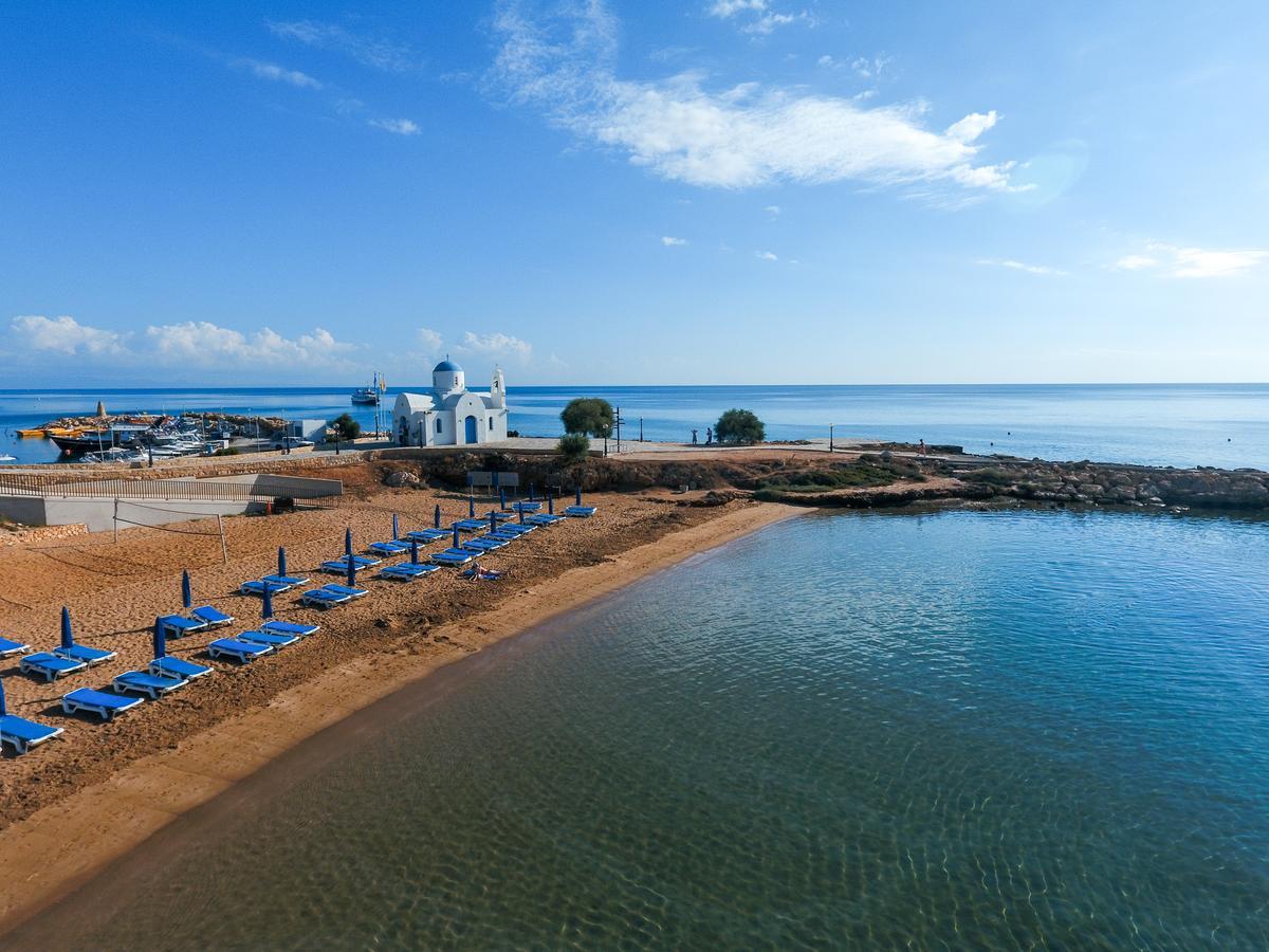 Golden Coast Beach Hotel 4*