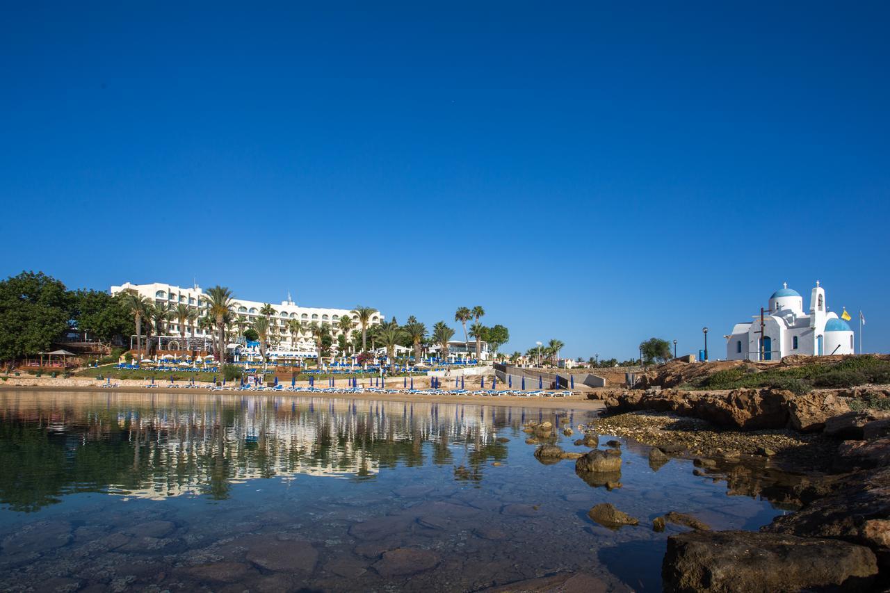 Golden Coast Beach Hotel 4*