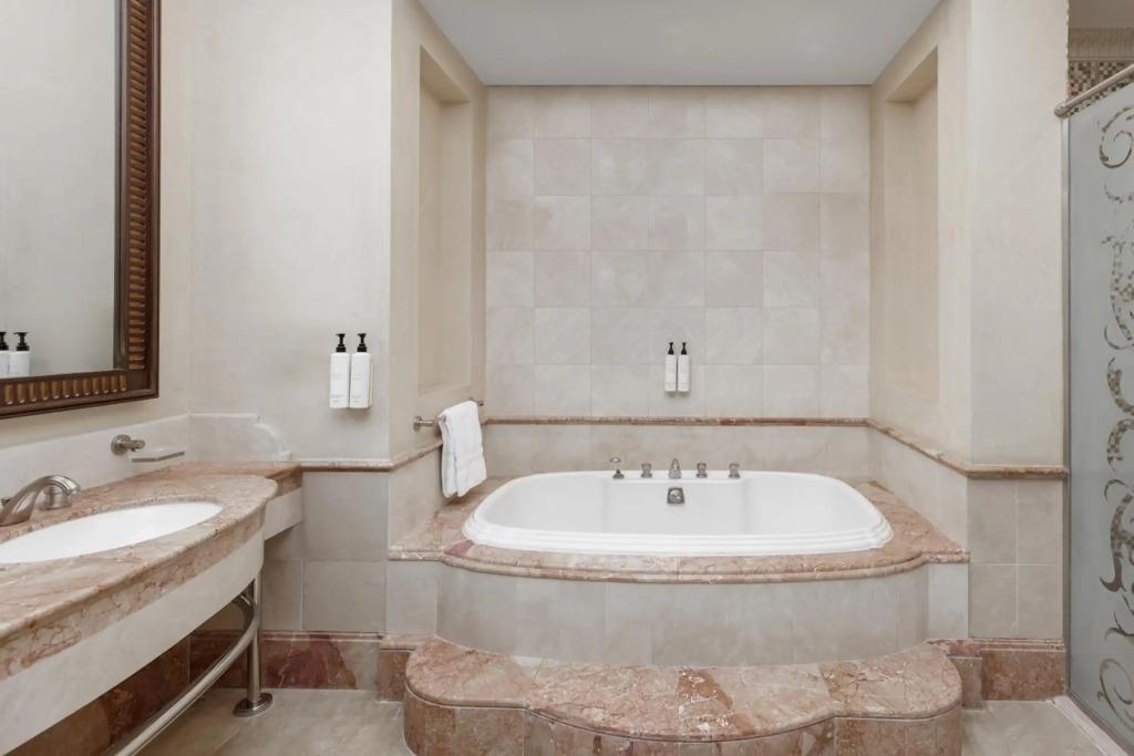 Swissotel Makkah 5*