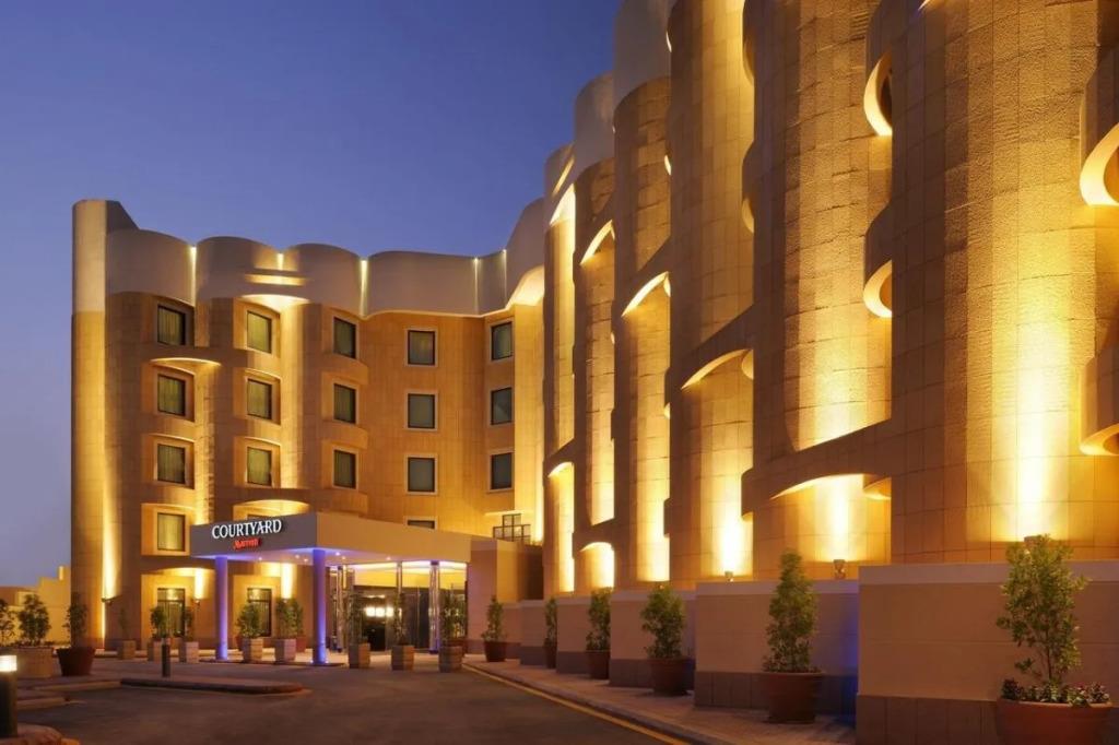 Courtyard by Marriott Riyadh Diplomatic Quarter 4*