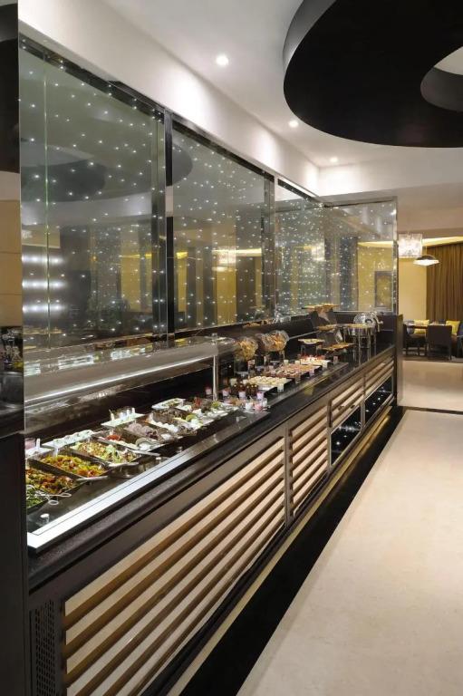 Courtyard by Marriott Riyadh Diplomatic Quarter 4*