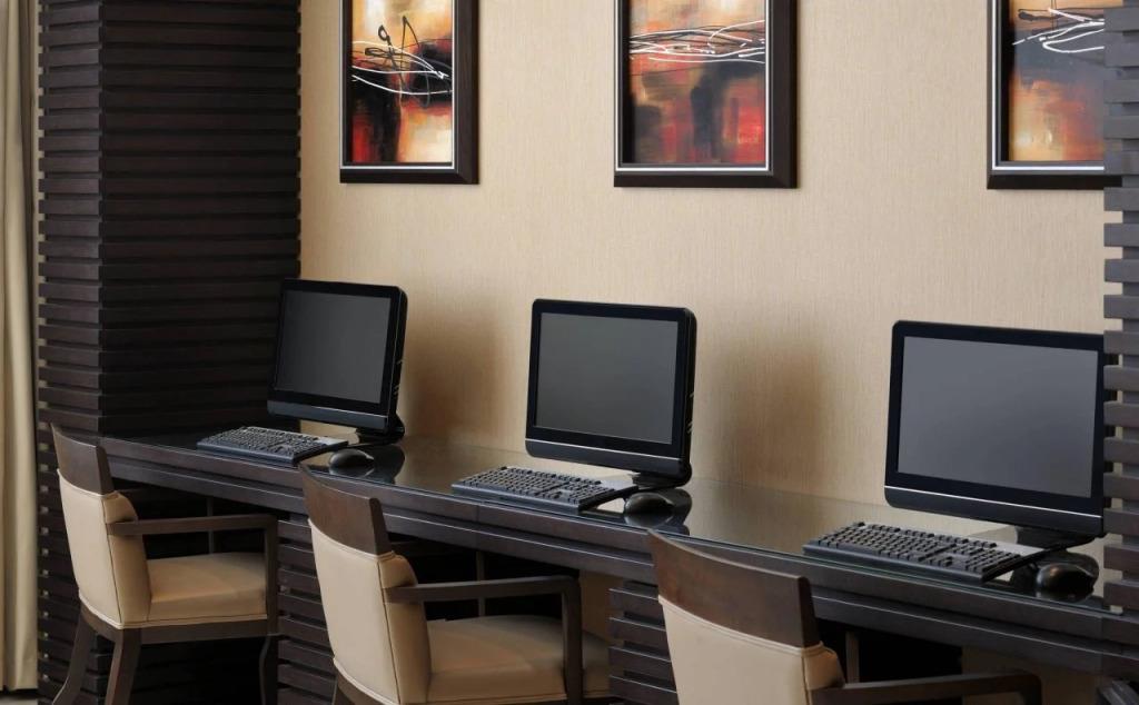 Courtyard by Marriott Riyadh Diplomatic Quarter 4*